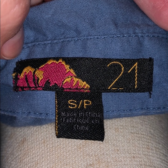 Blue button up small - Picture 3 of 4